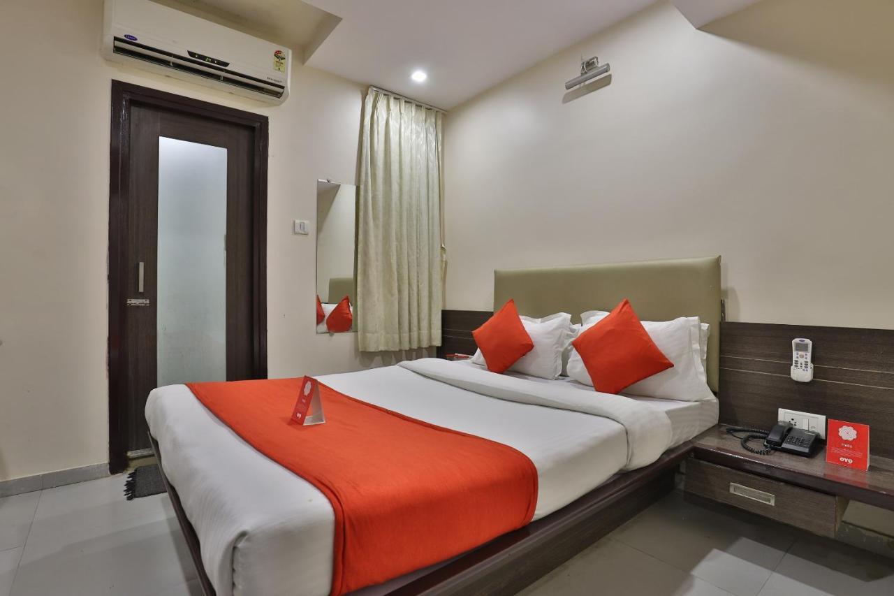 New Rajdhani Hotel Vadodara Exterior photo