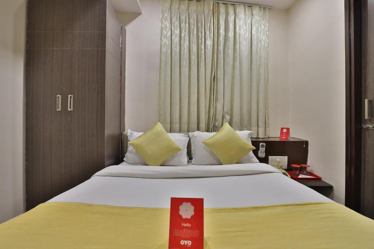 New Rajdhani Hotel Vadodara Exterior photo